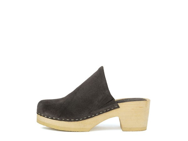 DARCIE TAUPE SUEDE CLOGS