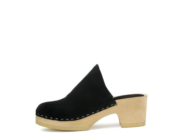 DARCIE TAUPE SUEDE CLOGS