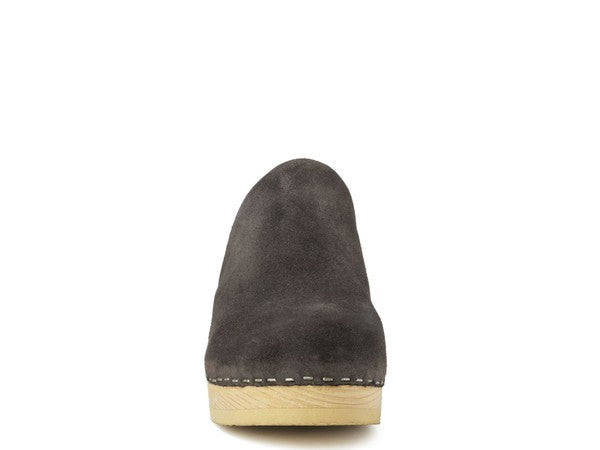 DARCIE TAUPE SUEDE CLOGS