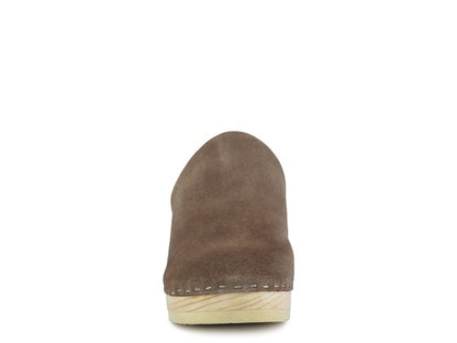 DARCIE TAUPE SUEDE CLOGS