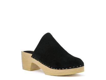 DARCIE TAUPE SUEDE CLOGS